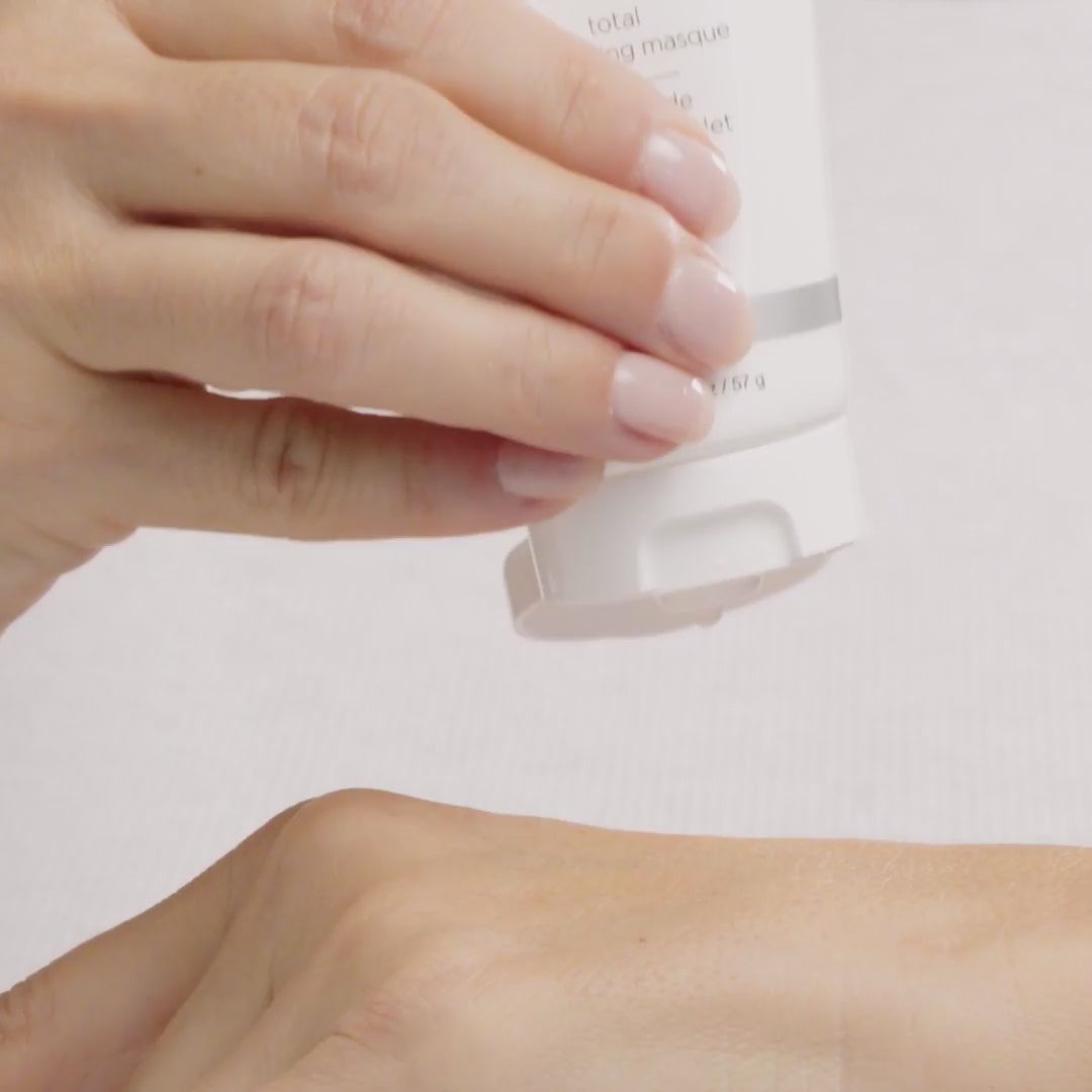 video showing model applying masque 