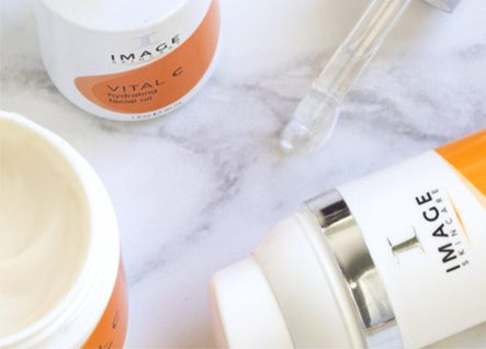 The Differences Between Moisturizer, Cream and Oil (And Which You Should Use)
