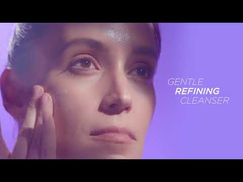 video highlighting the iluma exfoliating cleanser benefits